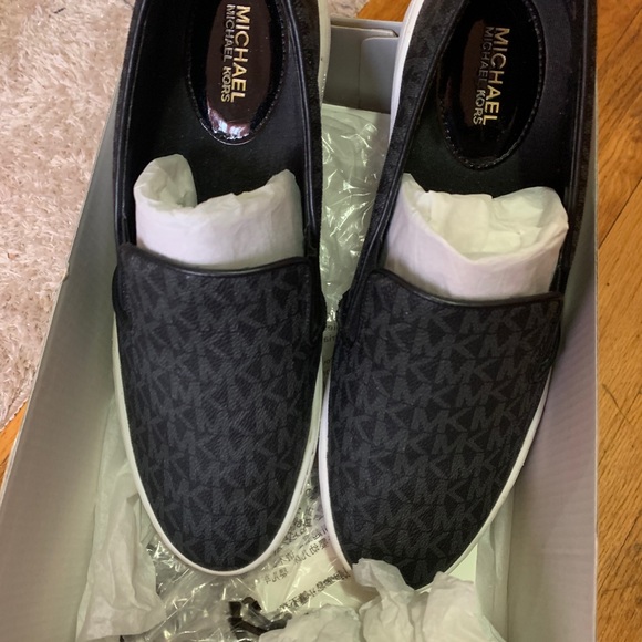 Michael Kors wmns shoes - Picture 3 of 4